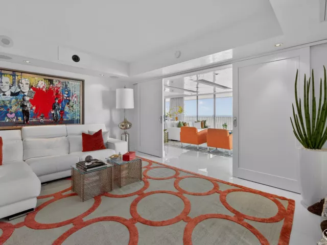 3-bedroom condo for sale in Bal Harbour - 10155 Collins Avenue 1401 - MondialRealty