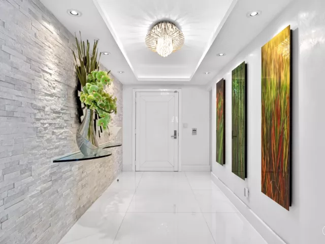 3-bedroom condo for sale in Bal Harbour - 10155 Collins Avenue 1401 - MondialRealty