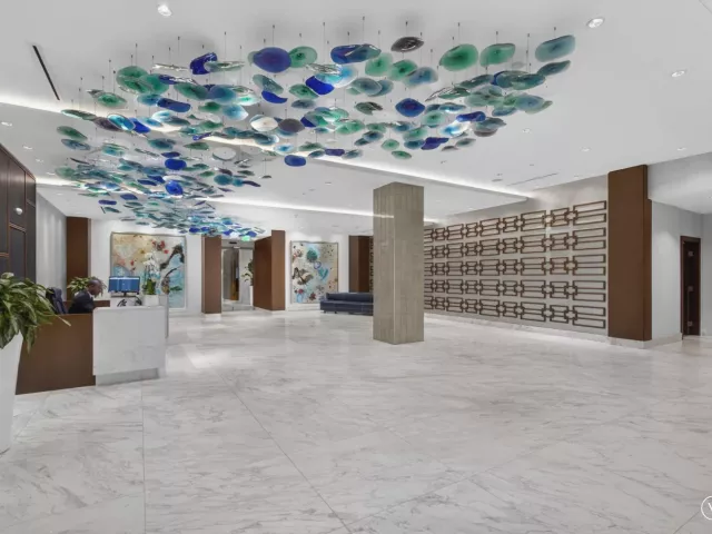 3-bedroom condo for sale in Bal Harbour - 10155 Collins Avenue 1401 - MondialRealty