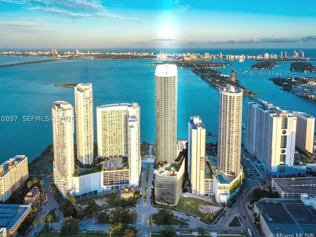 1-bedroom condo for sale in Miami - 488 NE 18th St 1205 - MondialRealty