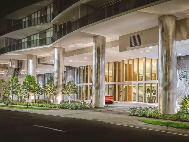 1-bedroom condo for sale in Miami - 488 NE 18th St 1205 - MondialRealty