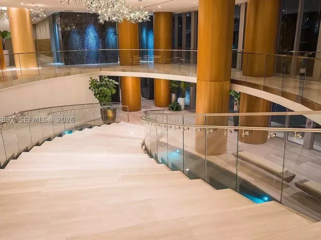1-bedroom condo for sale in Miami - 488 NE 18th St 1205 - MondialRealty