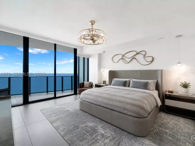 4-bedroom condo for sale in Pompano Beach - 900 N Ocean Blvd 1903 - MondialRealty