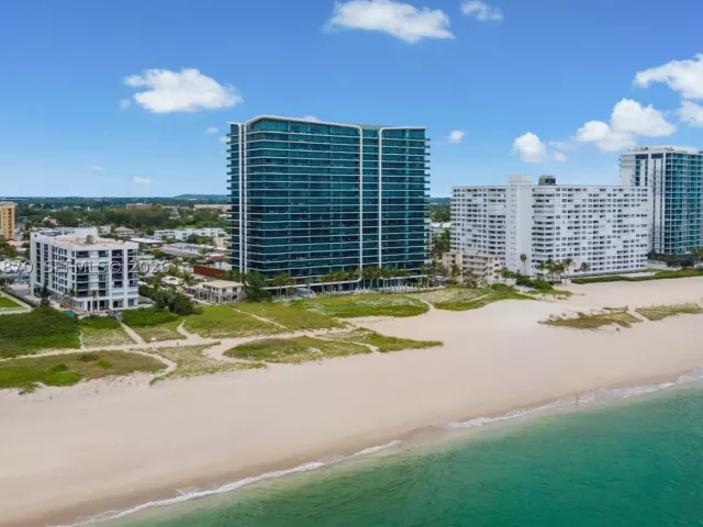 4-bedroom condo for sale in Pompano Beach - 900 N Ocean Blvd 1903 - MondialRealty