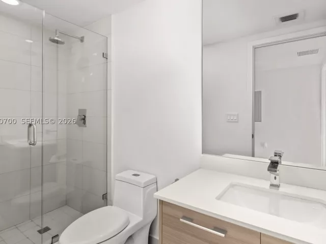 3-bedroom condo for sale in Miami - 1300 S Miami Ave 1405 - MondialRealty