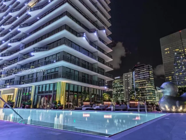 3-bedroom condo for sale in Miami - 1300 S Miami Ave 1405 - MondialRealty