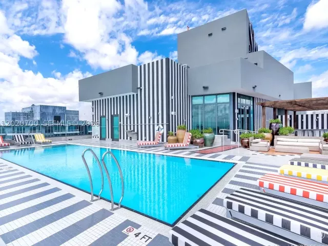 3-bedroom condo for sale in Miami - 1300 S Miami Ave 1405 - MondialRealty