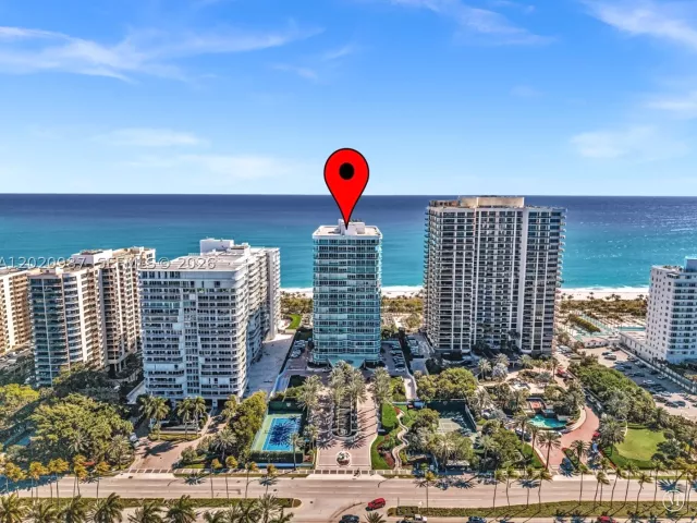 2-bedroom condo for sale in Bal Harbour - 10101 Collins Ave 18C + CABANA - MondialRealty