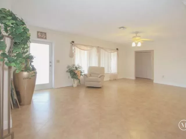 4-bedroom home for rent in Boca Raton - 98 Seminole Lane - MondialRealty