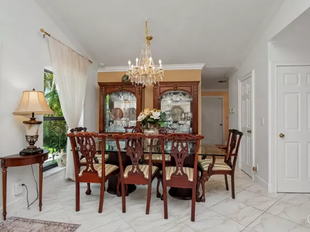 2-bedroom home for rent in Boca Raton - 9708 Erica Court - MondialRealty
