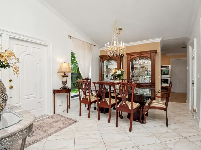 2-bedroom home for rent in Boca Raton - 9708 Erica Court - MondialRealty