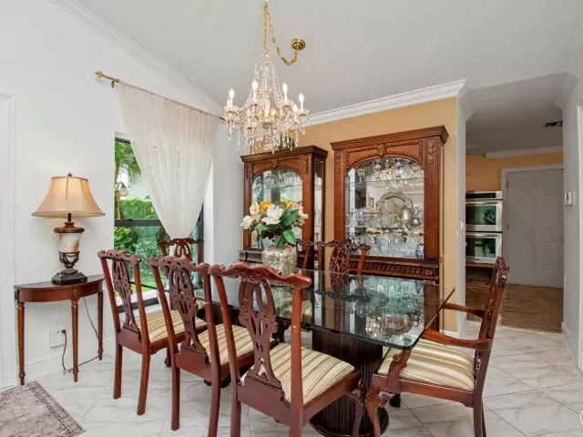 2-bedroom home for rent in Boca Raton - 9708 Erica Court - MondialRealty