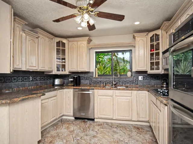 2-bedroom home for rent in Boca Raton - 9708 Erica Court - MondialRealty