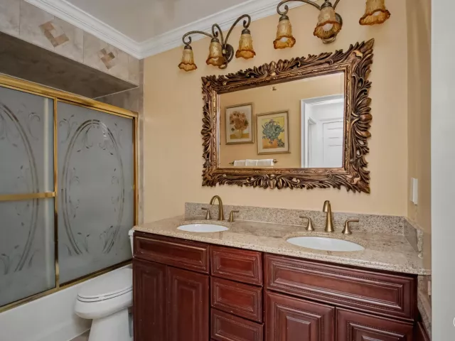 2-bedroom home for rent in Boca Raton - 9708 Erica Court - MondialRealty