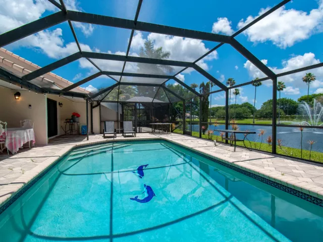 2-bedroom home for rent in Boca Raton - 9708 Erica Court - MondialRealty