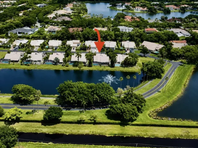 2-bedroom home for rent in Boca Raton - 9708 Erica Court - MondialRealty