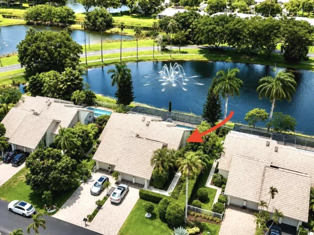 2-bedroom home for rent in Boca Raton - 9708 Erica Court - MondialRealty