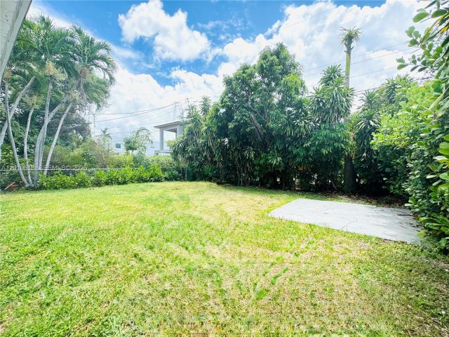 3-bedroom home for rent in Miami - 3370 Frow Ave - MondialRealty