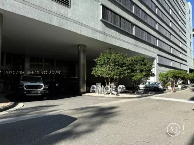 2-bedroom condo for sale in Miami - 92 SW 3rd St 1804 - MondialRealty