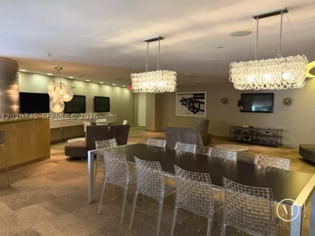 2-bedroom condo for sale in Miami - 92 SW 3rd St 1804 - MondialRealty