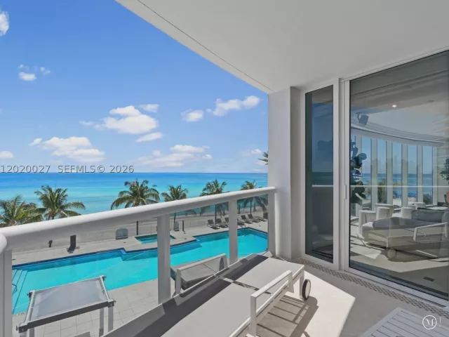 4-bedroom condo for rent in Sunny Isles Beach - 18911 Collins Ave 601 - MondialRealty