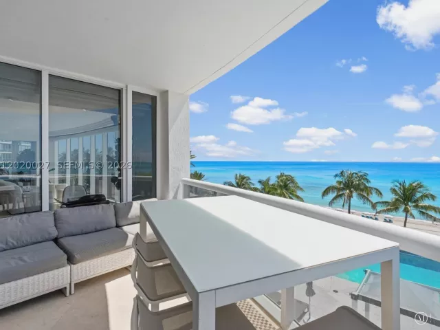 4-bedroom condo for rent in Sunny Isles Beach - 18911 Collins Ave 601 - MondialRealty