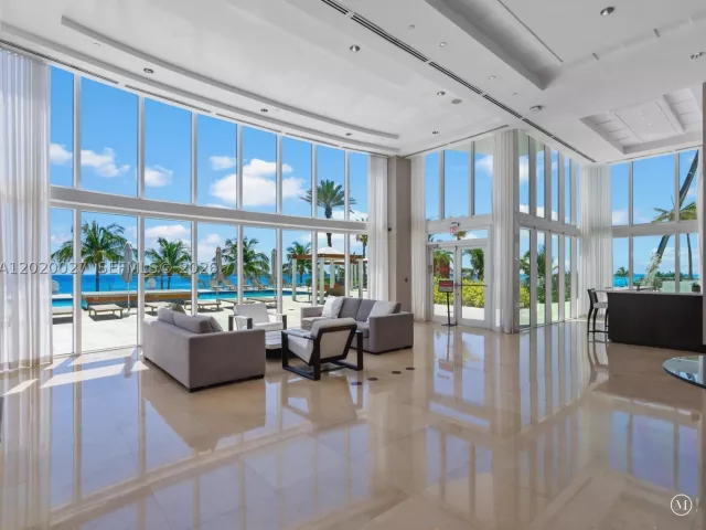 4-bedroom condo for rent in Sunny Isles Beach - 18911 Collins Ave 601 - MondialRealty