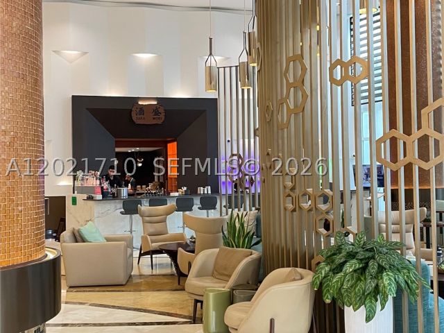 1-bedroom condo for sale in Sunny Isles Beach - 18001 Collins Ave 605 - MondialRealty
