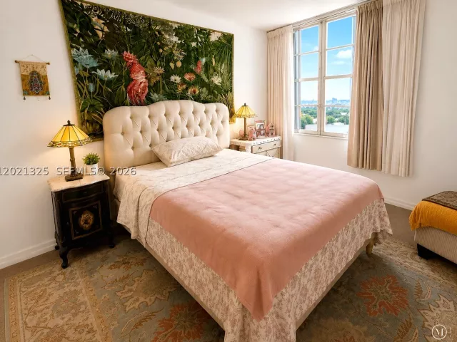 2-bedroom condo for sale in Miami Beach - 5151 Collins Ave 1520 - MondialRealty