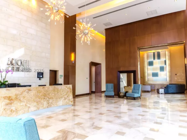 2-bedroom condo for rent in Miami - 31 SE 5th St 1208 - MondialRealty