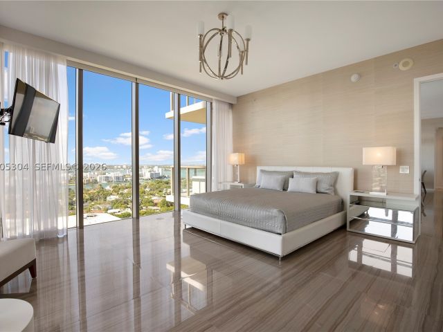 2-bedroom condo for sale in Bal Harbour - 9705 Collins Ave 1805N - MondialRealty