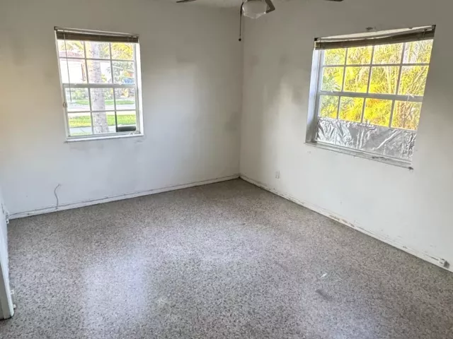 3-bedroom home for sale in Hollywood - 2714 Scott Street - MondialRealty