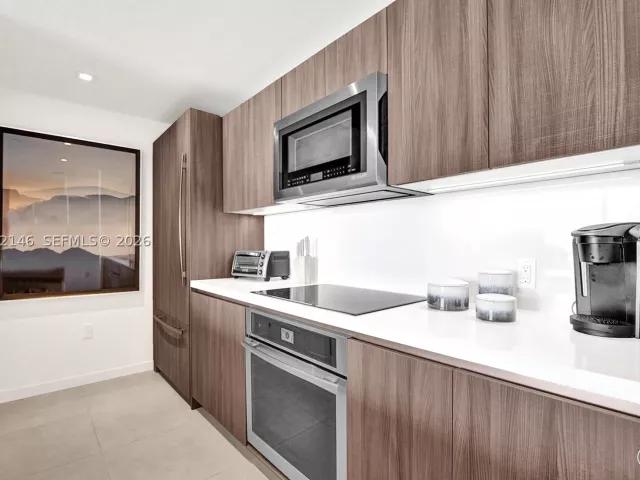 1-bedroom condo for rent in Fort Lauderdale - 401 N Birch Rd 514 - MondialRealty