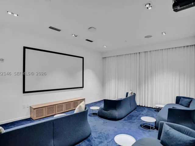 1-bedroom condo for rent in Fort Lauderdale - 401 N Birch Rd 514 - MondialRealty