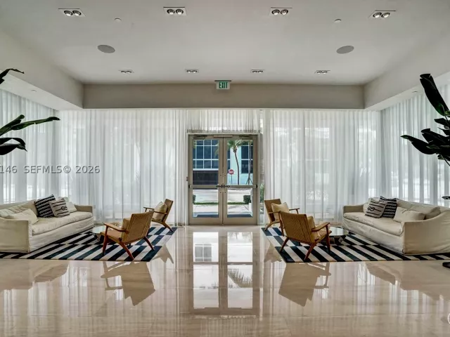 1-bedroom condo for rent in Fort Lauderdale - 401 N Birch Rd 514 - MondialRealty