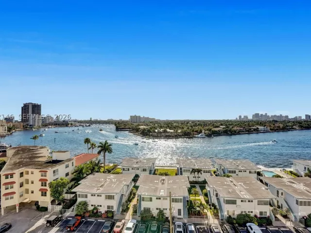 1-bedroom condo for rent in Fort Lauderdale - 401 N Birch Rd 514 - MondialRealty
