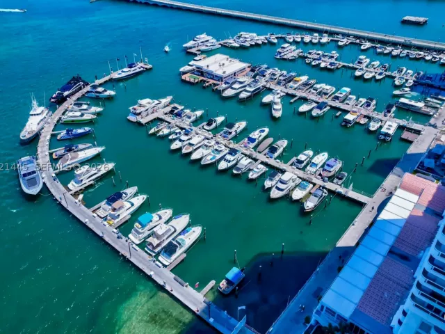 1-bedroom condo for sale in Miami - 1717 N Bayshore Dr A-1437 - MondialRealty