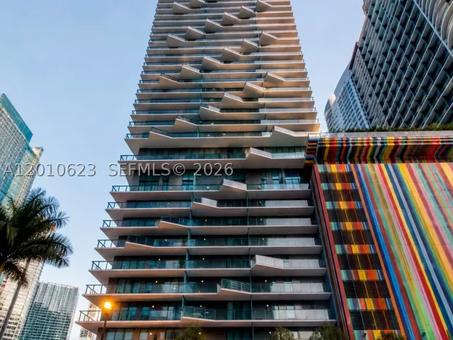 1-bedroom condo for rent in Miami - 1300 S Miami Ave 1908 - MondialRealty