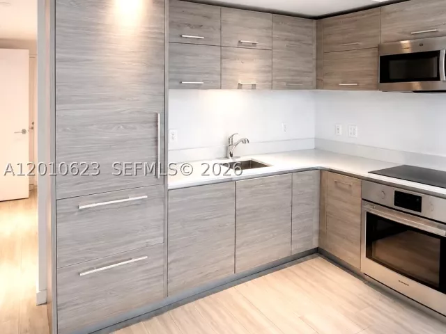 1-bedroom condo for rent in Miami - 1300 S Miami Ave 1908 - MondialRealty