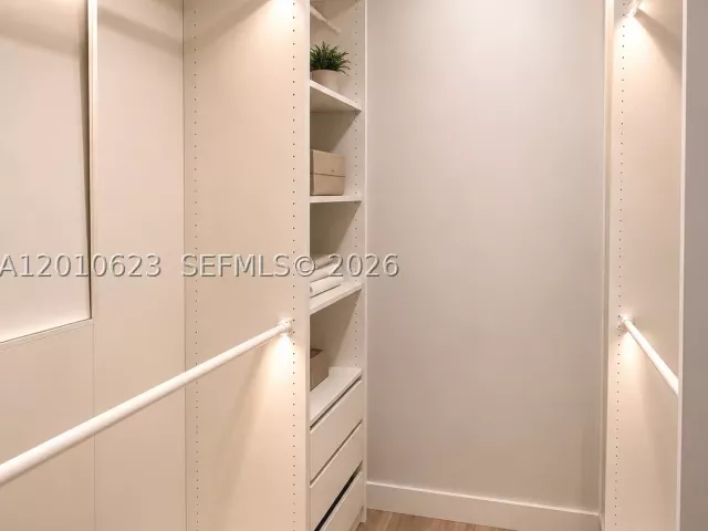 1-bedroom condo for rent in Miami - 1300 S Miami Ave 1908 - MondialRealty