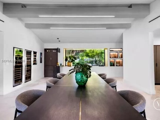 5-bedroom home for sale in Miami - 1141 NE 90th St - MondialRealty