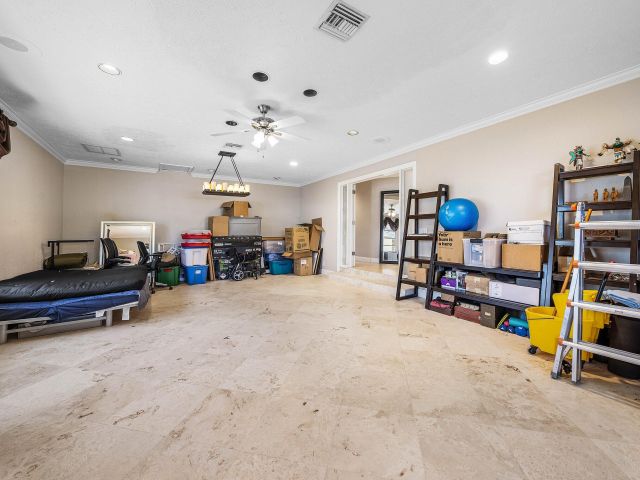 6-bedroom home for sale in Boca Raton - 1560 SW 17th Street - MondialRealty