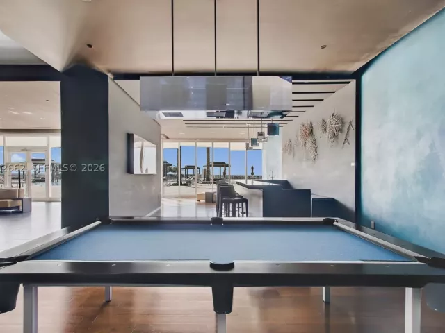 2-bedroom condo for rent in Hallandale Beach - 1850 S OCEAN DR 4009 - MondialRealty