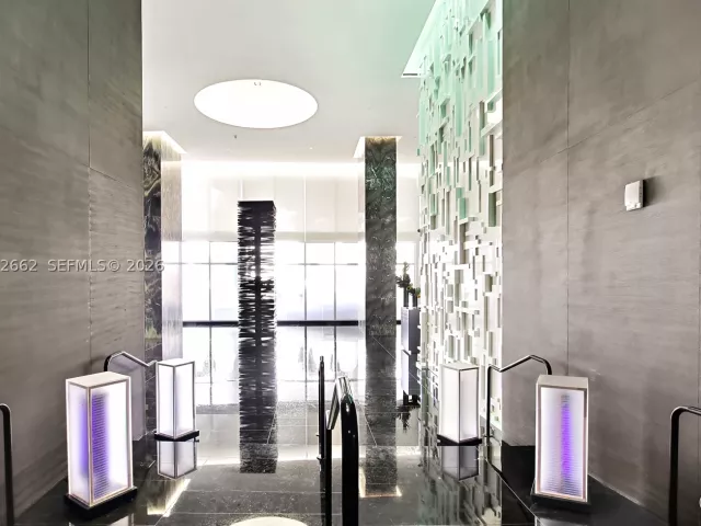 2-bedroom condo for rent in Hallandale Beach - 1850 S OCEAN DR 4009 - MondialRealty
