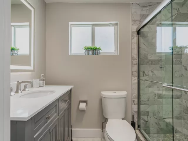 4-bedroom home for rent in Pompano Beach - 300 SE 8th Court - MondialRealty