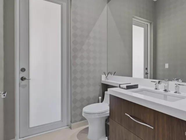 5-bedroom home for sale in Boca Raton - 17661 Scarsdale Way - MondialRealty