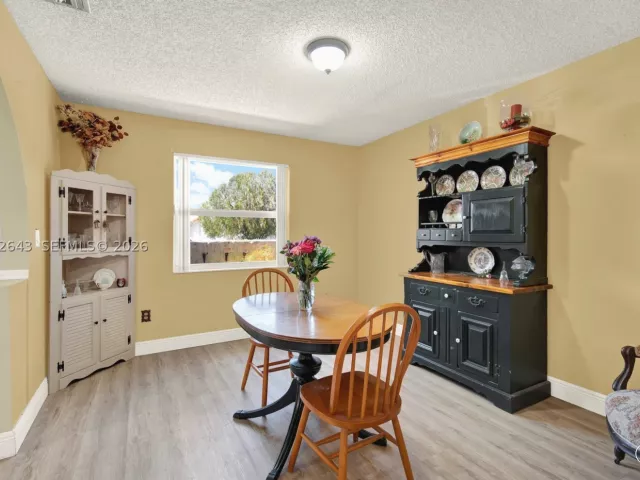 3-bedroom home for sale in Miami - 10813 SW 158th Ln - MondialRealty