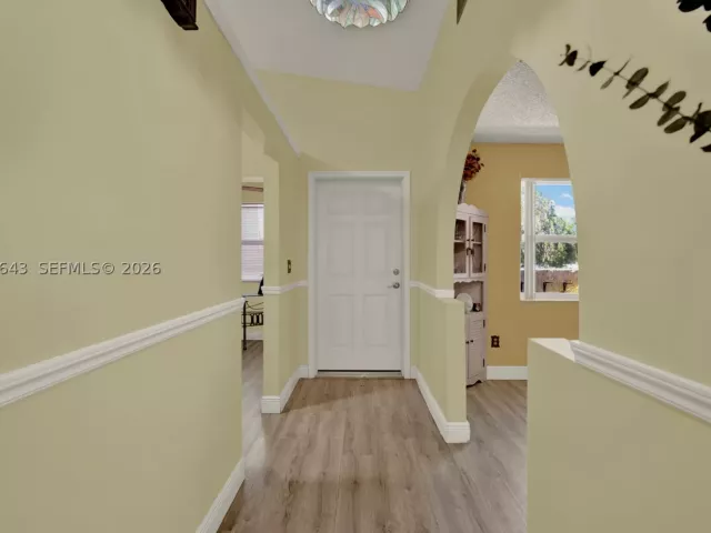 3-bedroom home for sale in Miami - 10813 SW 158th Ln - MondialRealty