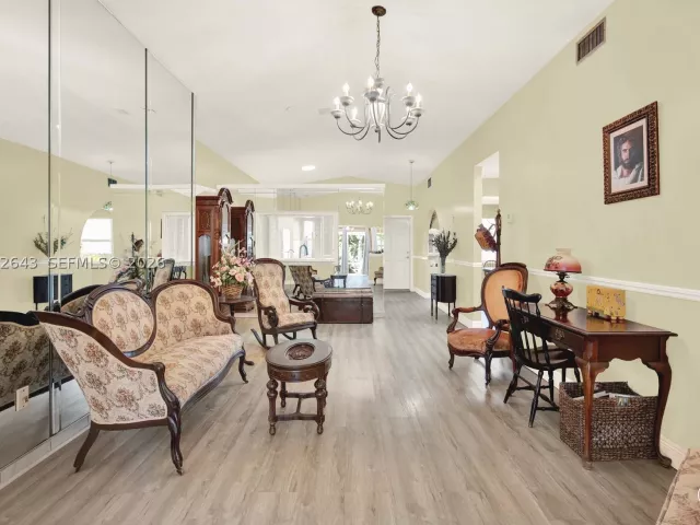 3-bedroom home for sale in Miami - 10813 SW 158th Ln - MondialRealty