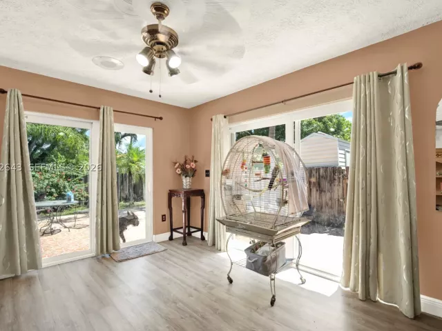 3-bedroom home for sale in Miami - 10813 SW 158th Ln - MondialRealty